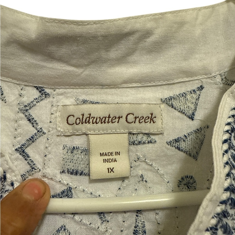 Coldwater Creek 100% cotton White jacket with Blue Patterns - Picture 5 of 8